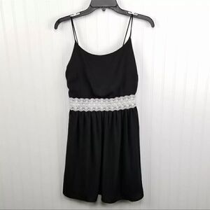 Finn & Clover Womens Size Medium Spaghetti Strap Black & White Lace Mini Dress